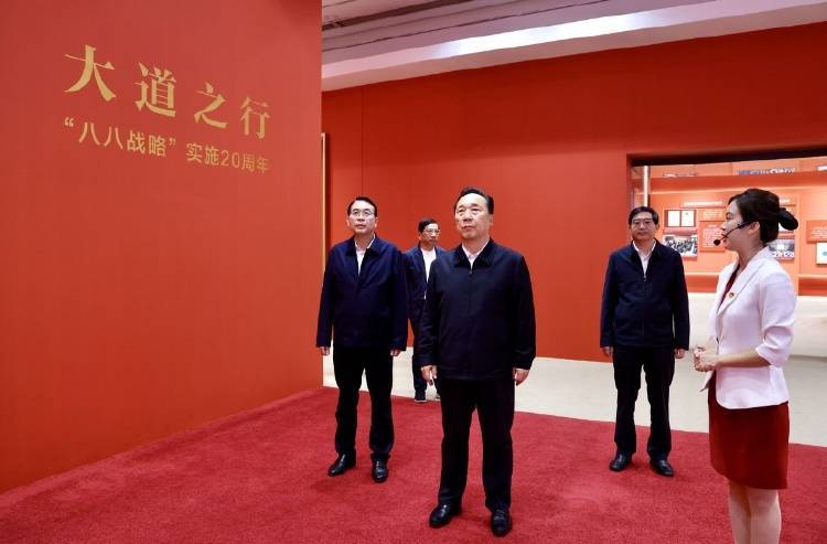 信用网皇冠申请注册_履新浙江省委书记后的首次调研信用网皇冠申请注册,王浩前往嘉兴南湖红船等地学习