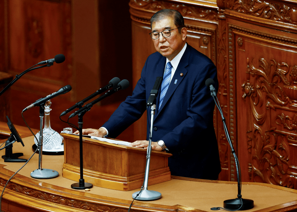 皇冠登3管理出租_特朗普宣布:将于下周在白宫会见日本首相石破茂