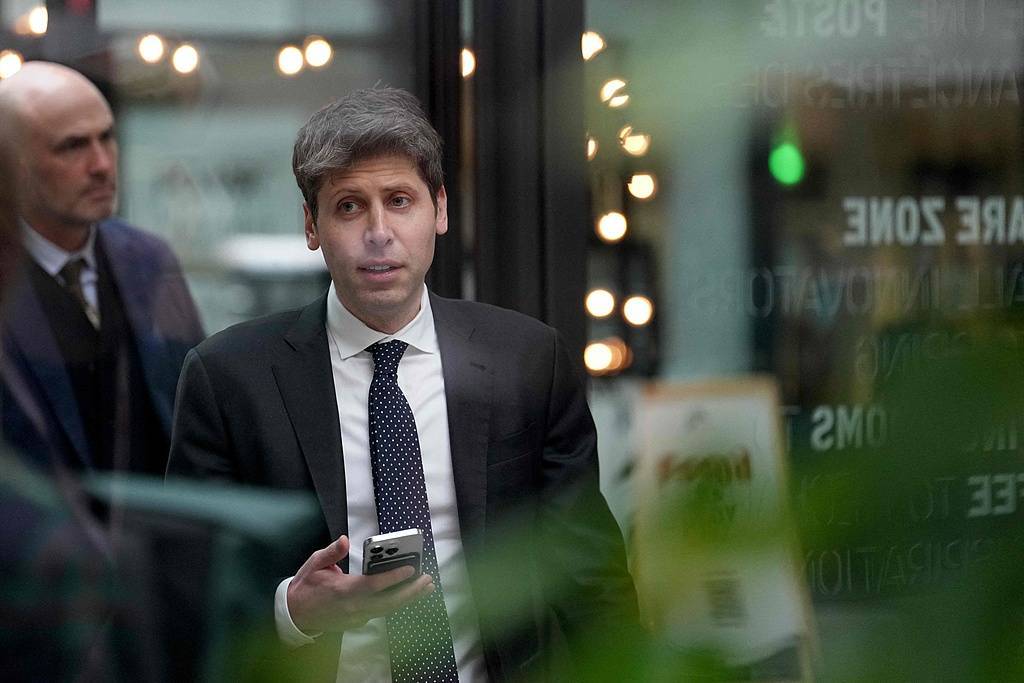 皇冠信用网出租代理_谷歌前CEO:如果西方不采取行动皇冠信用网出租代理,中国将成为开源领域领导者