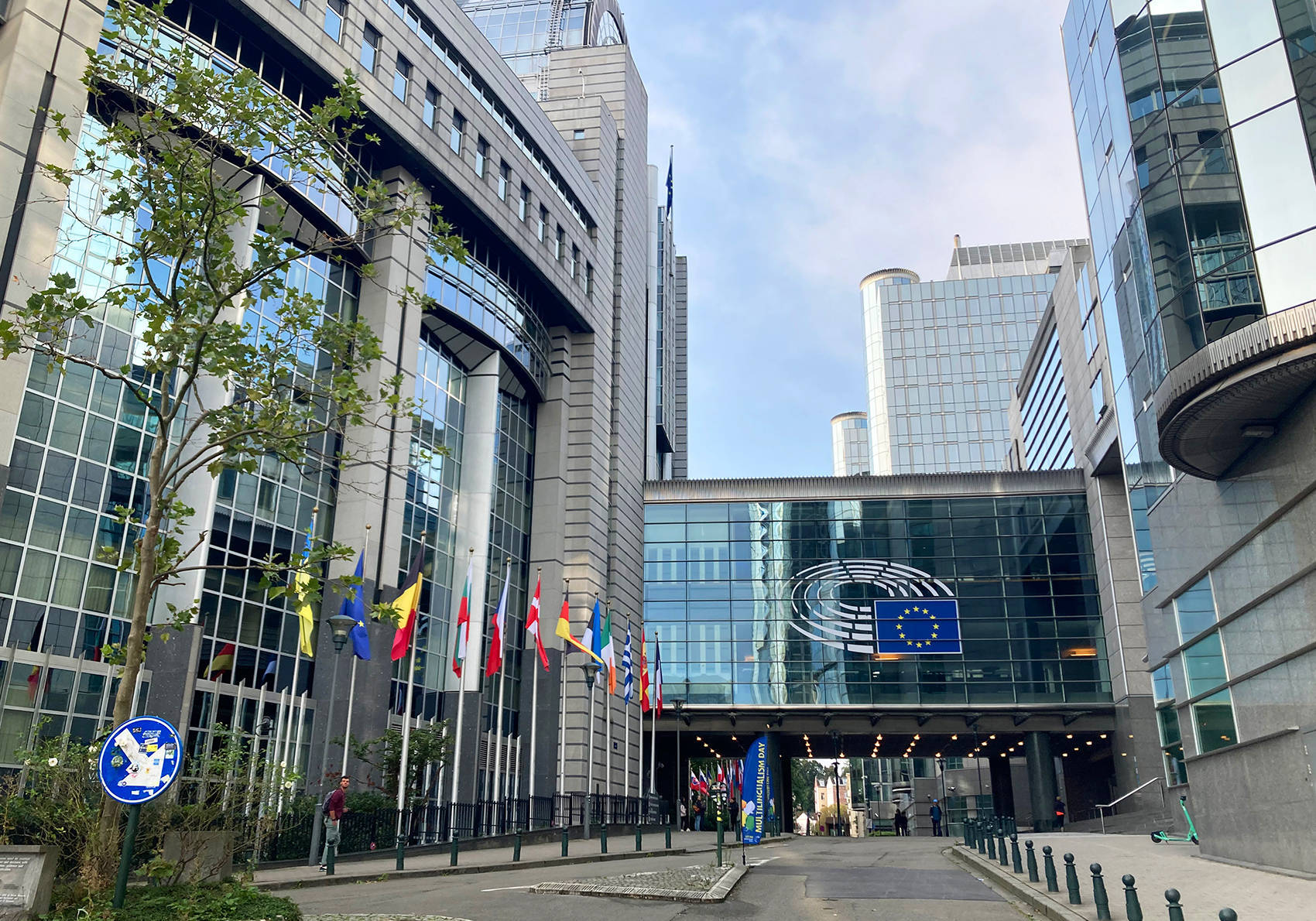 皇冠足球管理平台出租_叙利亚首都郊区发生交战皇冠足球管理平台出租,致多人伤亡!欧盟宣布:暂停制裁叙“关键经济部门”