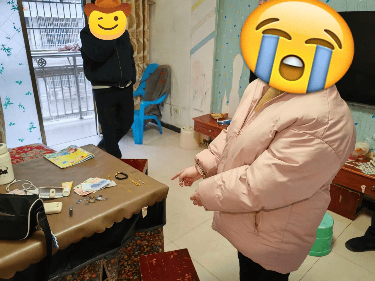 皇冠信用网在哪里注册_女子“扫楼”发现有人将钥匙藏于家门口地垫下皇冠信用网在哪里注册,进屋盗走价值4万元金银首饰被抓