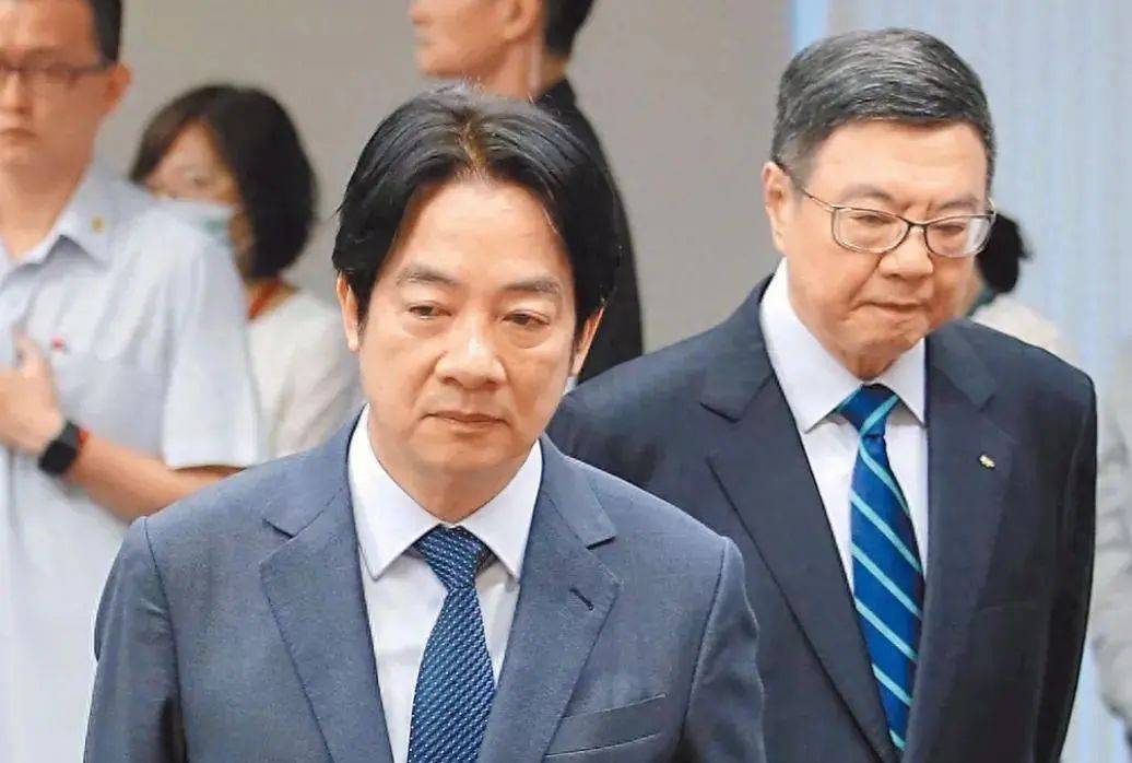 皇冠信用網最新地址
_解放军围台强势出击皇冠信用網最新地址
,台当局避战背后玄机重重,与岛内两条坏消息息息相关!