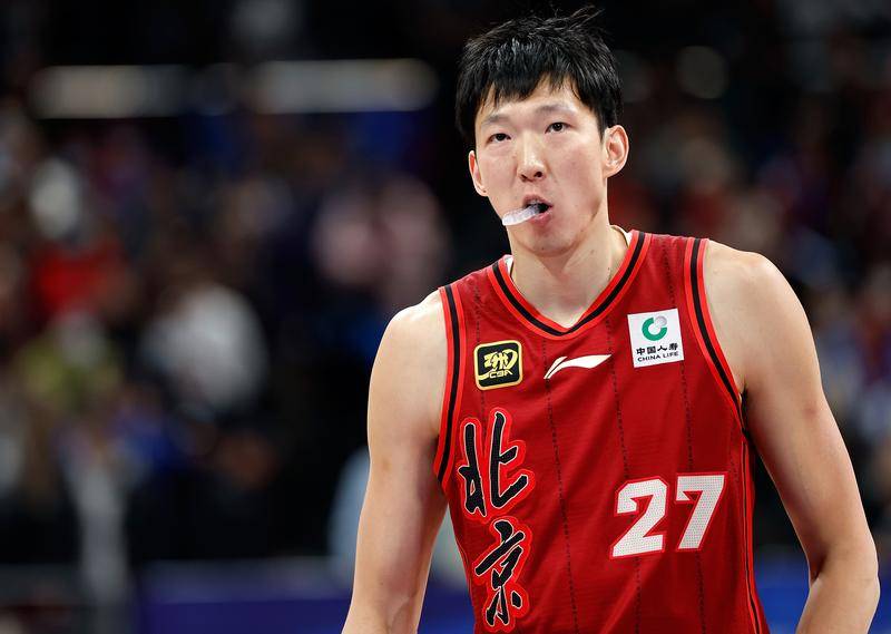皇冠代理登3_全运会男篮资格赛-四川不敌辽宁 赵继伟22+4周琦遭驱逐
