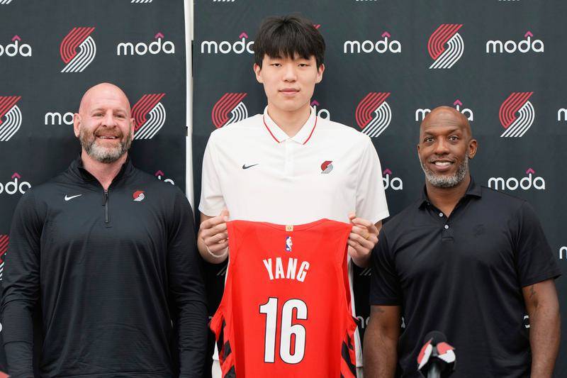 WNBA女子篮球_首发+首分WNBA女子篮球！杨瀚森首秀从容不迫用助攻惊艳全场