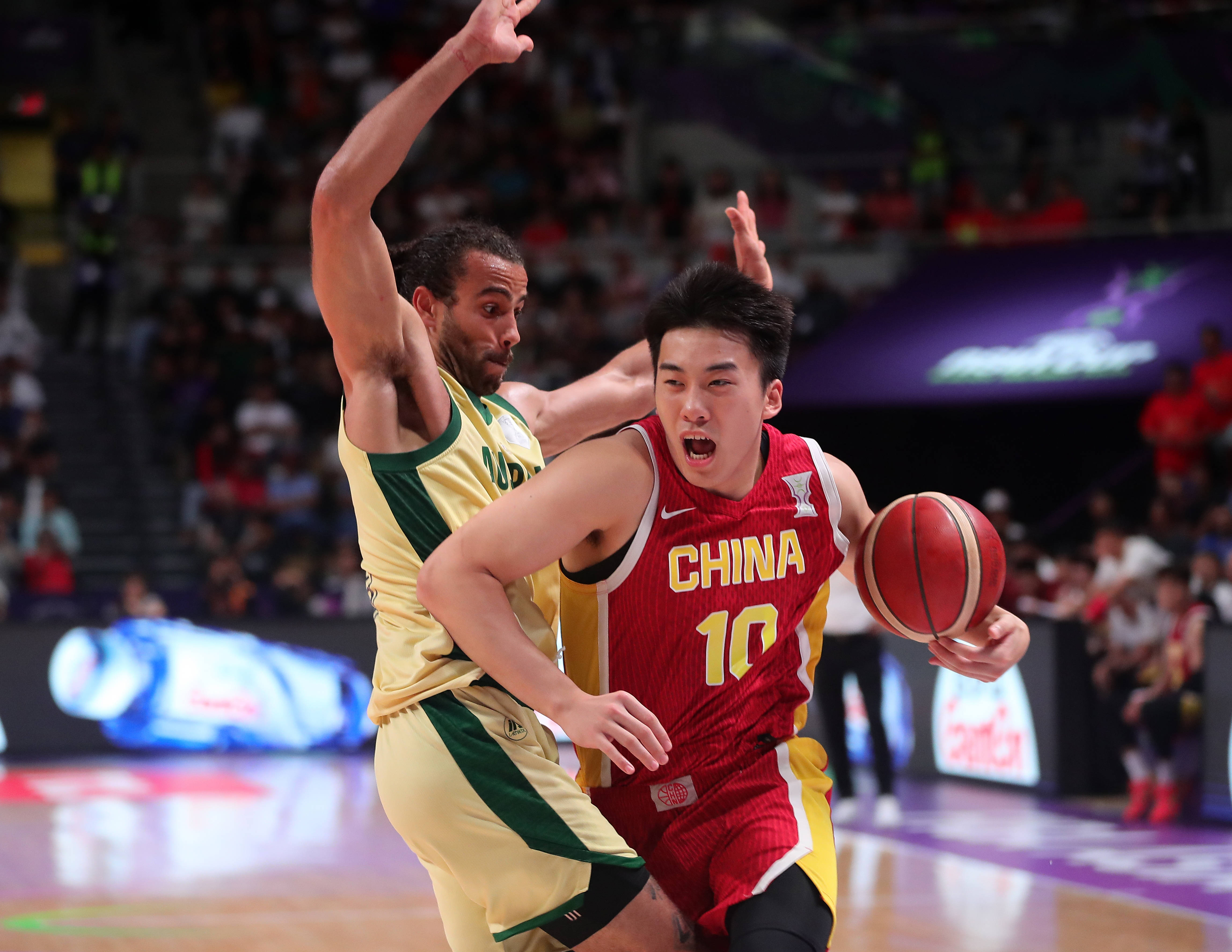 皇冠信用网庄家
_王俊杰:明年或参加NBA选秀 没选上在海外找机会