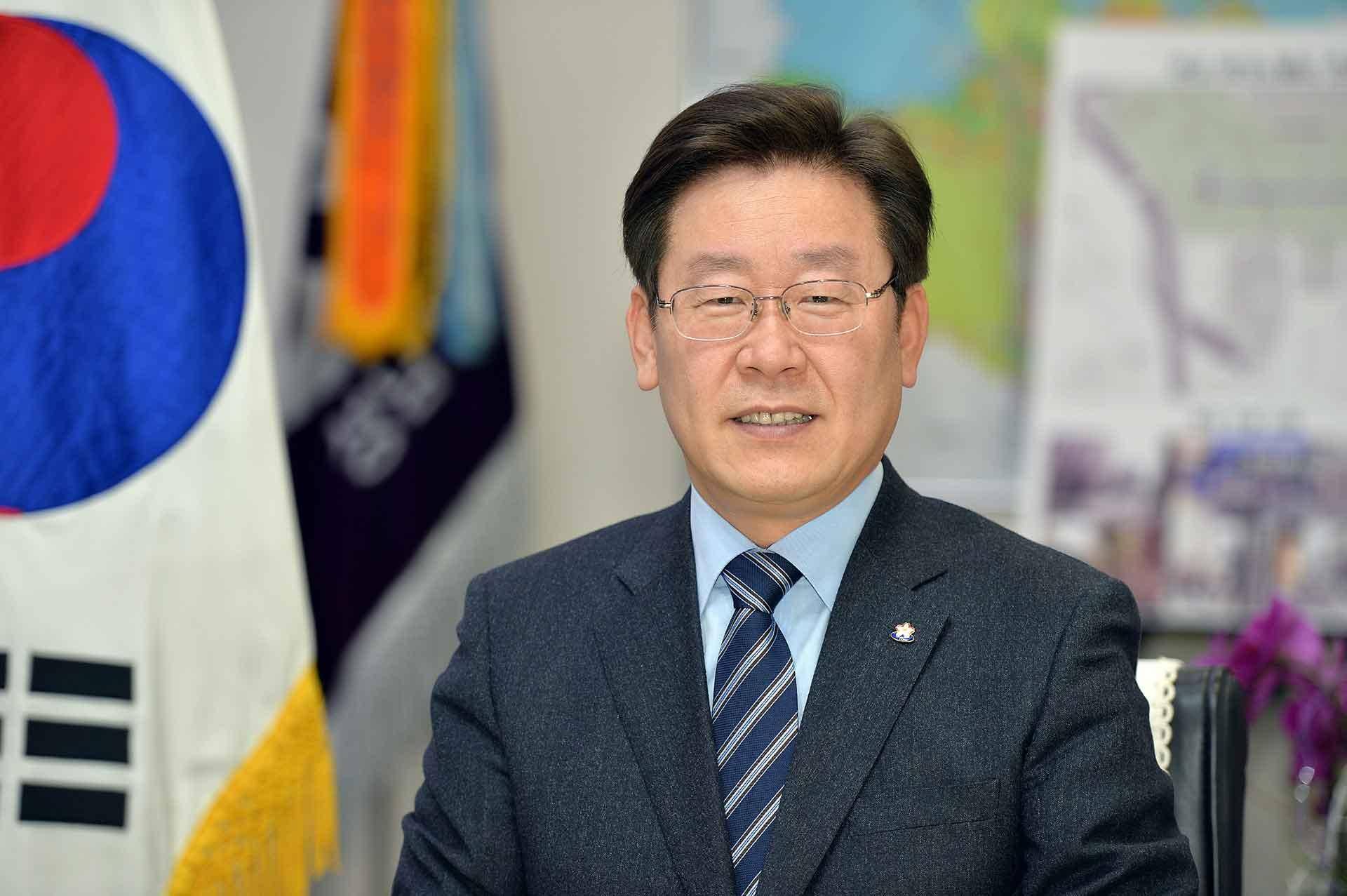 AC米兰vs克雷莫内塞
_李在明不来看阅兵AC米兰vs克雷莫内塞
,另派特使来华,中方回应2字,尽显大国风范