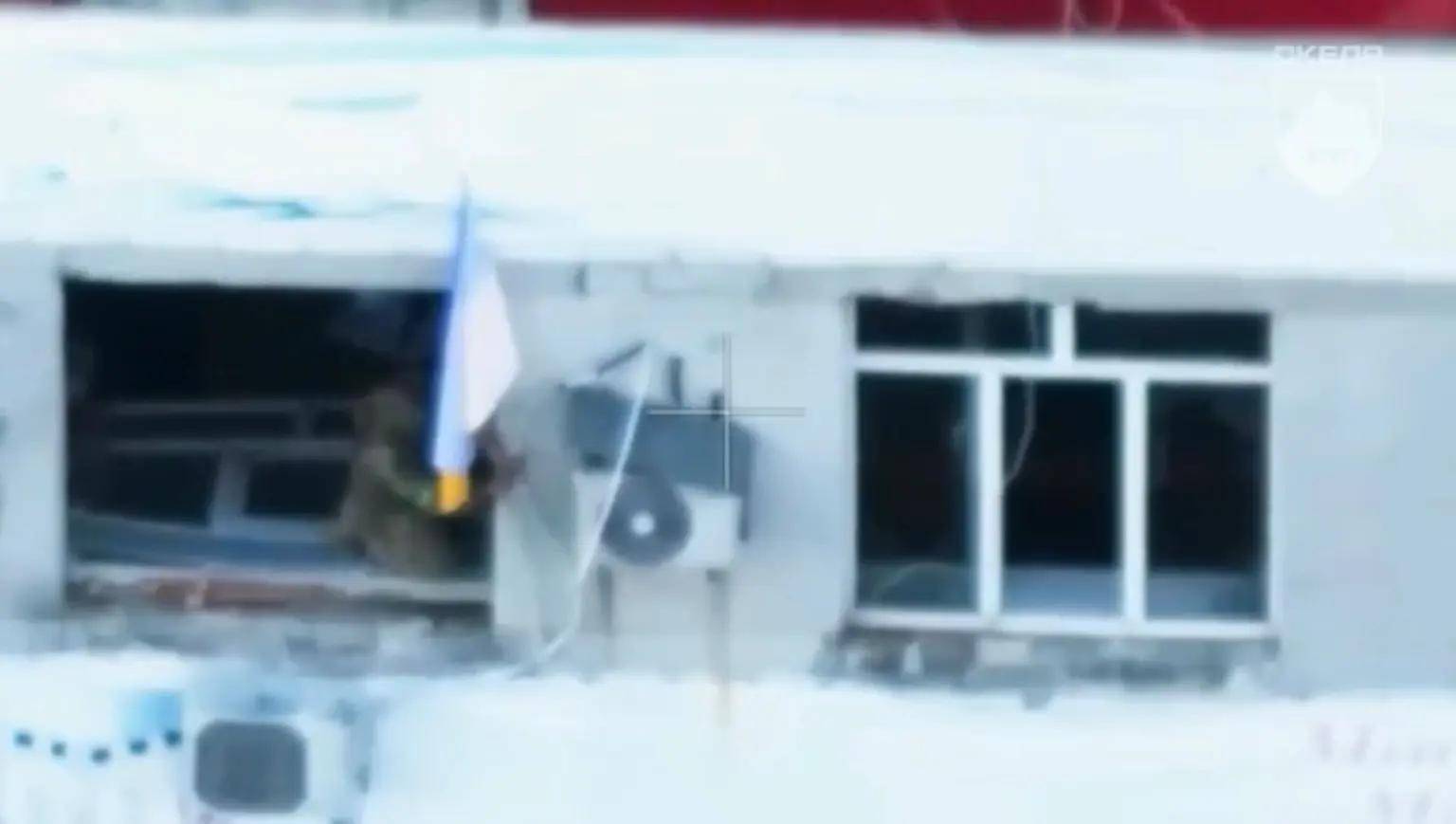 皇冠信用盘在线申请
_俄军中计了?六支乌军特种兵小队突然杀出皇冠信用盘在线申请
,在红军城中心升旗示威