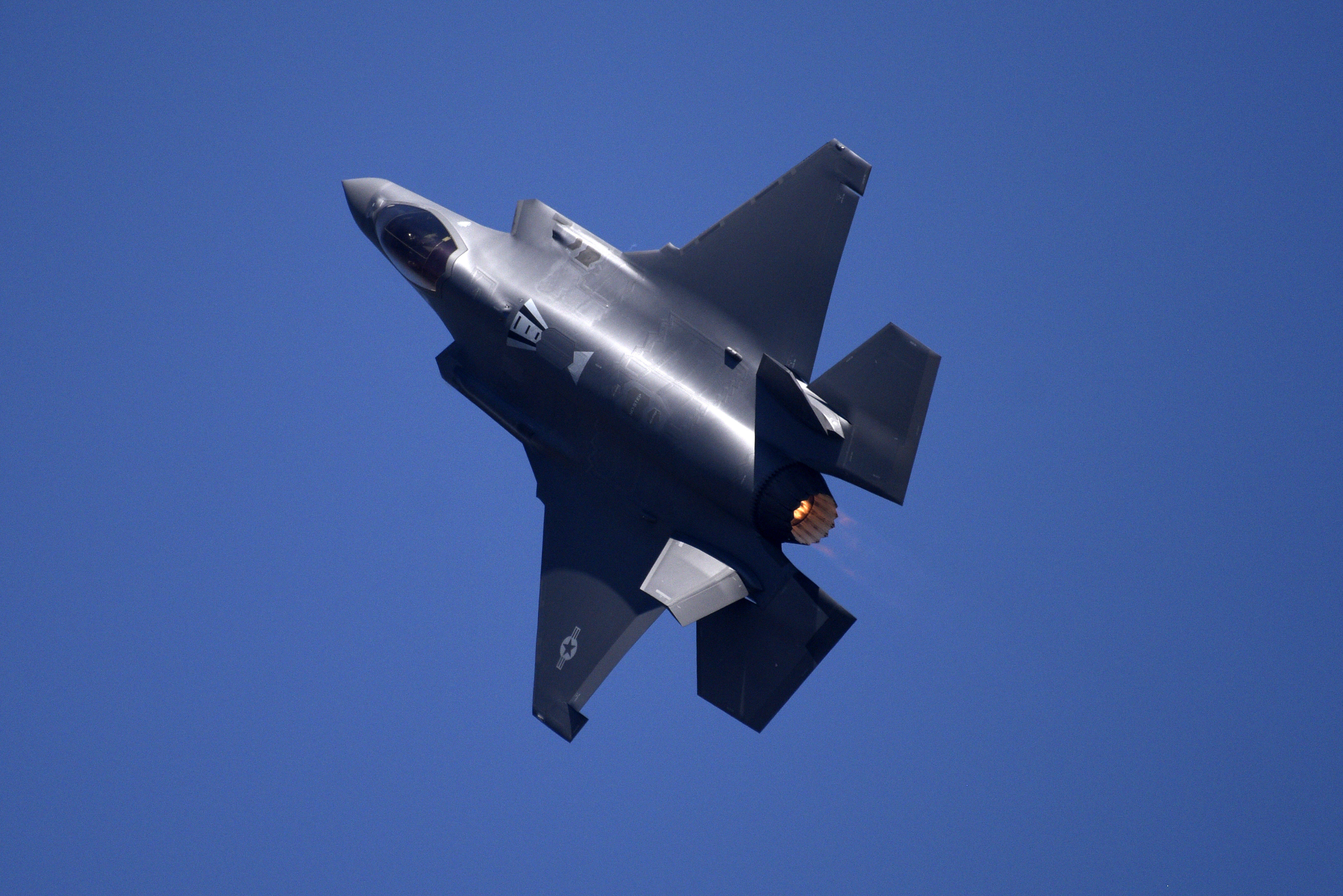 皇冠代理登录地址
_土耳其:既要重返F-35战机项目 又要保留S-400防空导弹系统