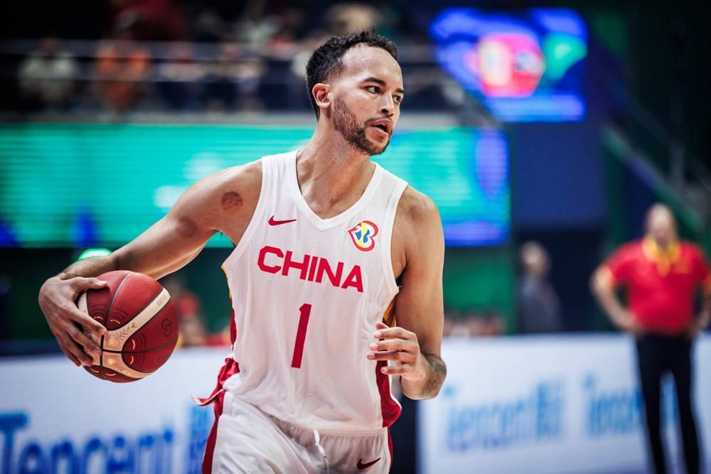 梅斯vs昂热
_中国男篮首位归化球员梅斯vs昂热
!李凯尔的国籍已经更改为美国籍